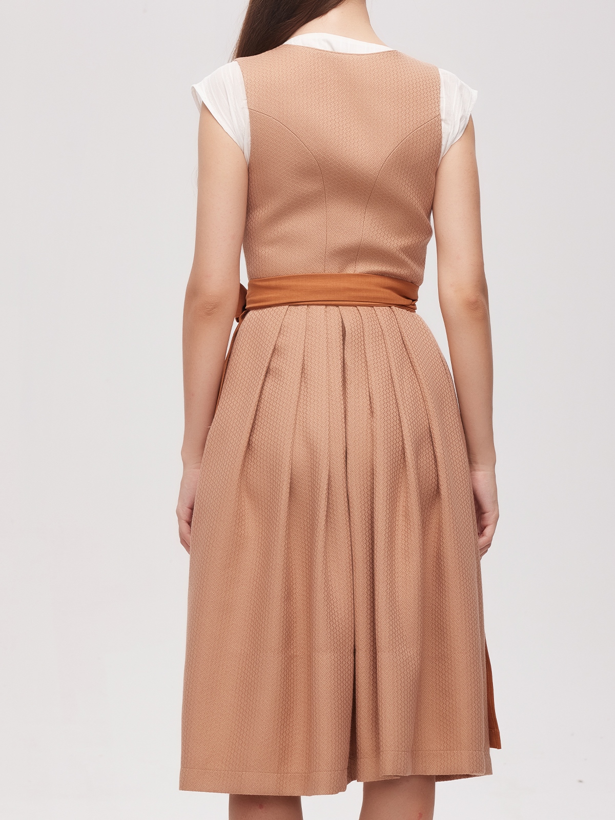 Dirndl Grün Rosa mit natürlichem Charme