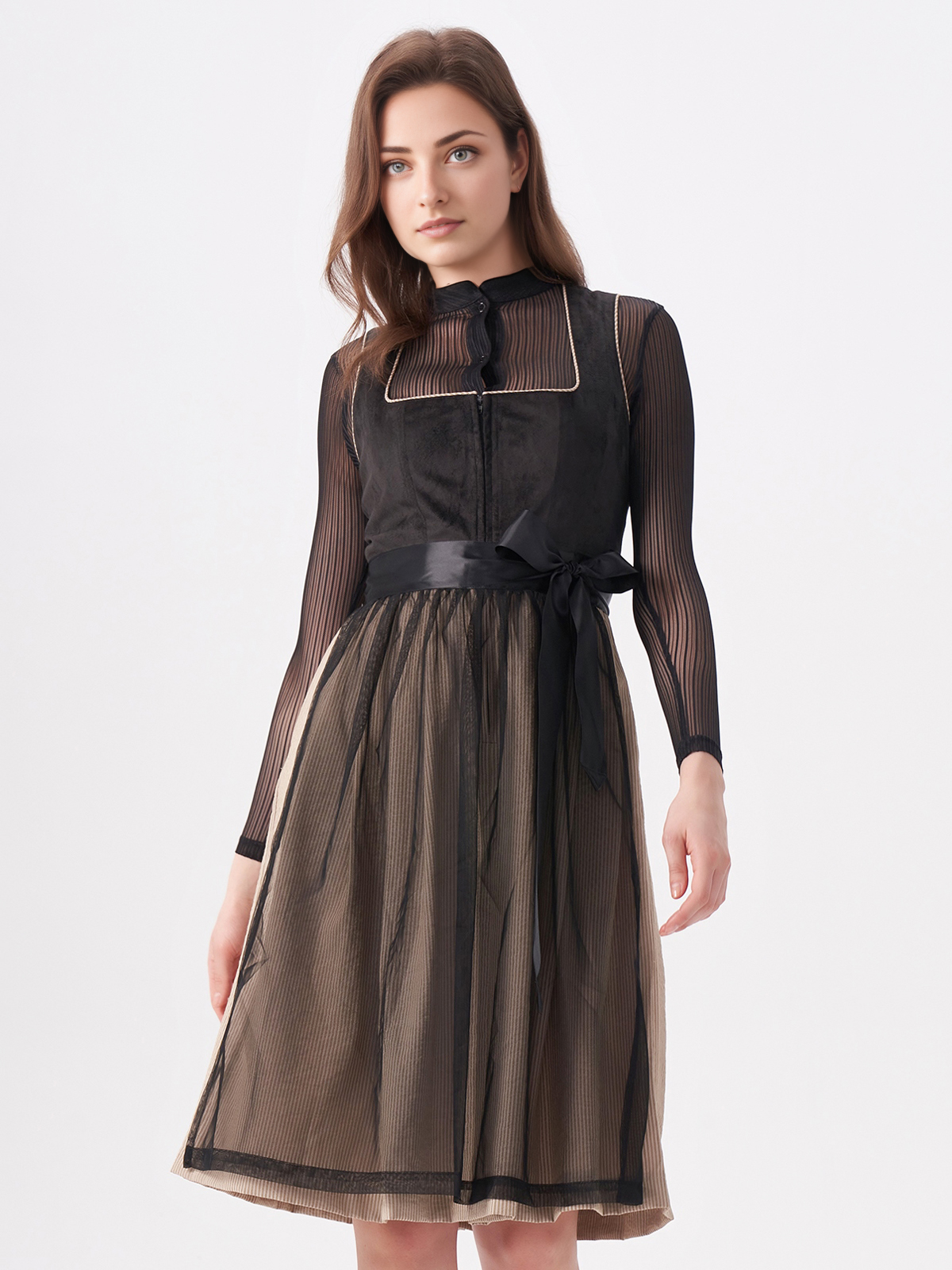 Elegantes schwarzes Ehreer Dirndl mit raffinierten Details