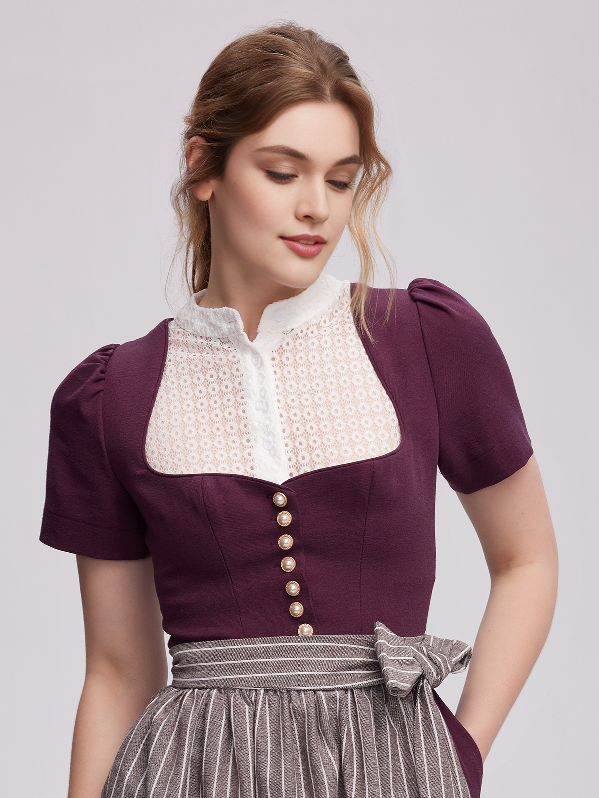 Ehreer Dirndl in Lila