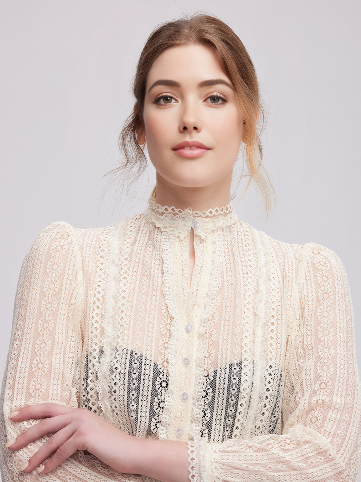 Dirndlbluse langarm weiß in beige