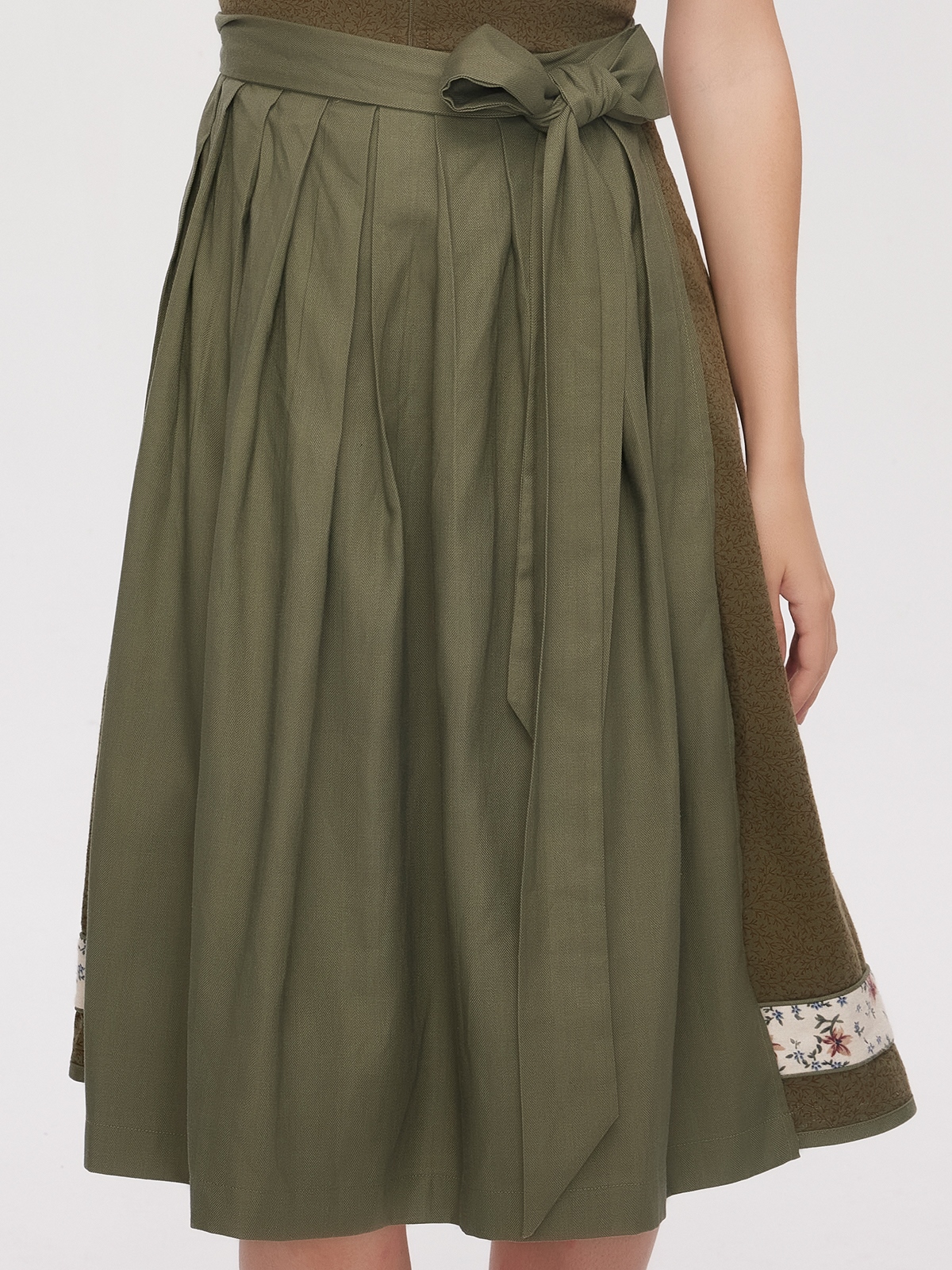 Dirndl in Grün – eleganter Stil für jeden Anlass