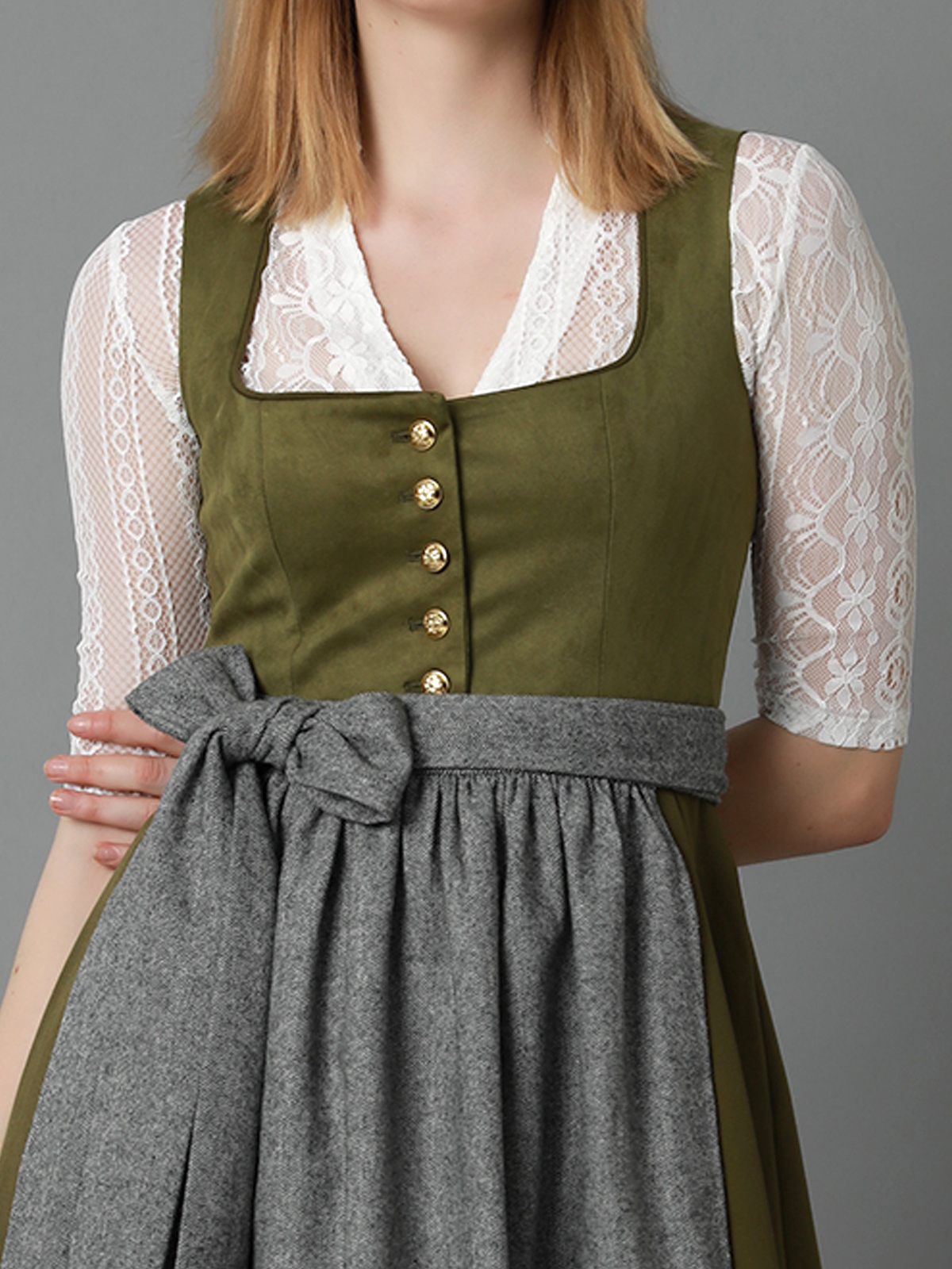 Traditionelles Dirndl in Grün