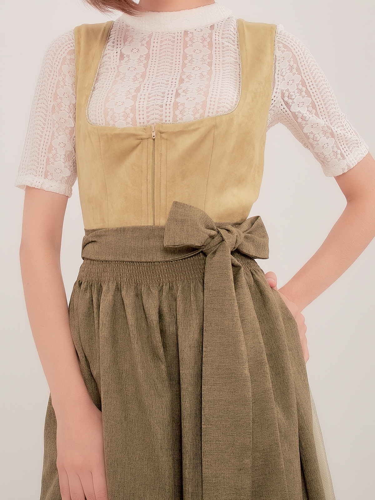 Dirndl Olive in Grün