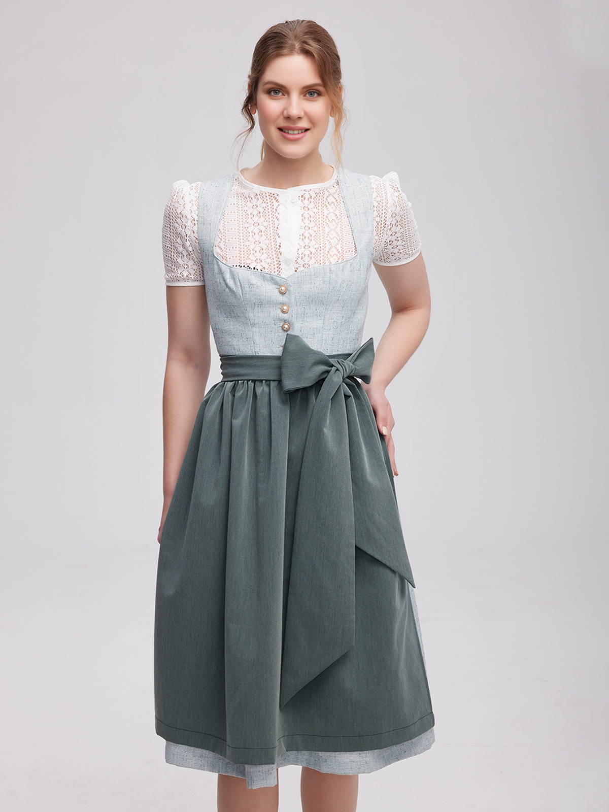 Dirndl in Grün – Tradition trifft Moderne