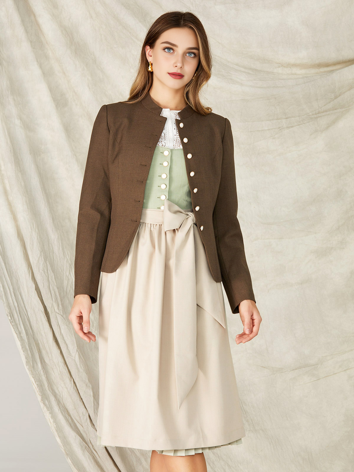 Samt Dirndl in Braun