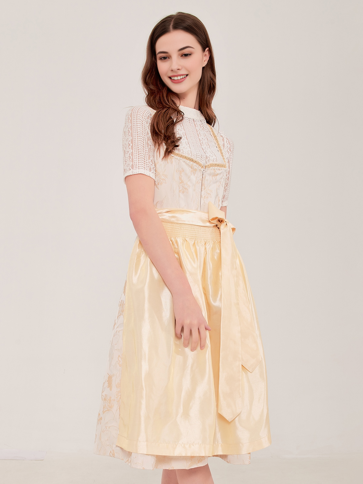 Dirndl in Gelb und Grün