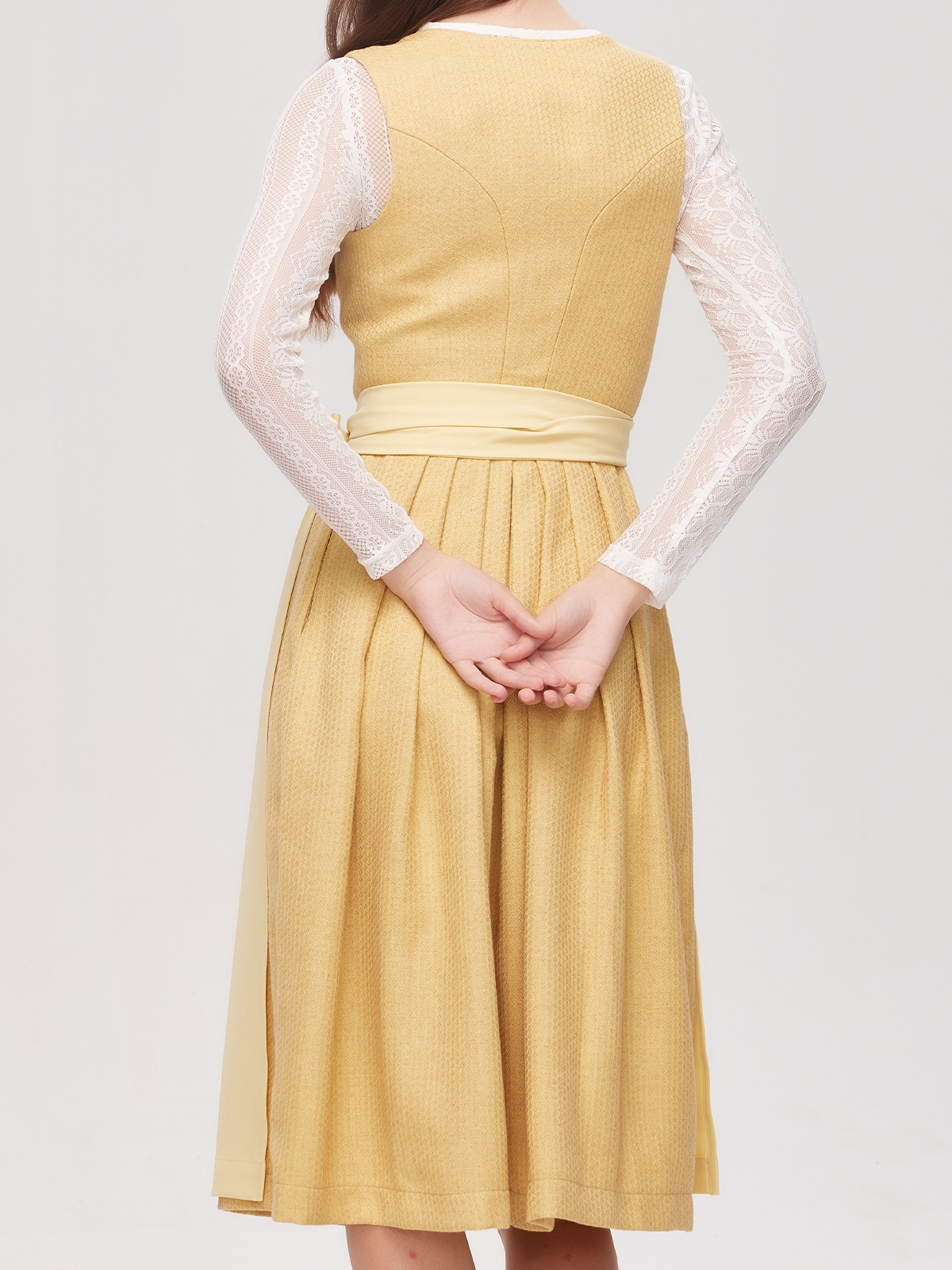 Dirndl in Gelb – frisch und frühlingshaft