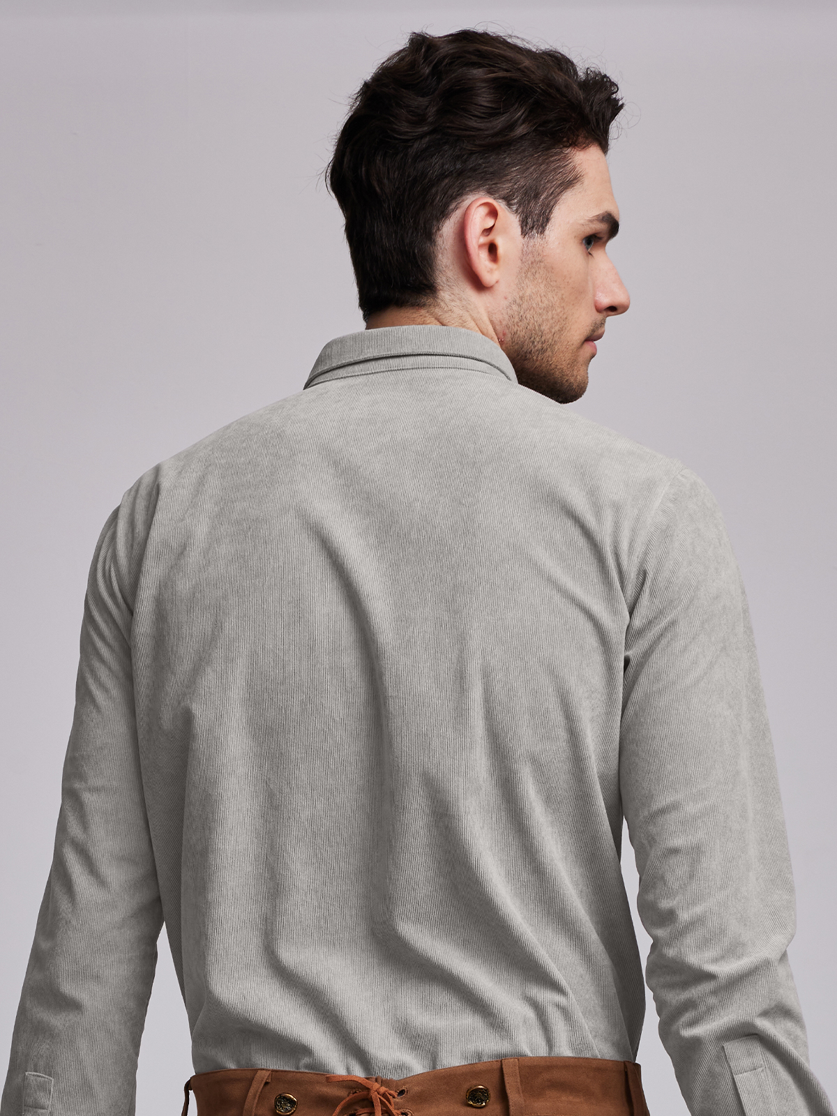 Dirndl mit grauer Bluse